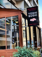 O'sushi outside