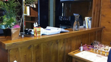 Le Chalet Des Colosses Innen