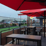 Burger King Exterior