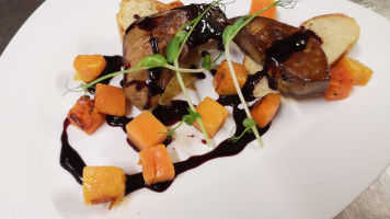 Logis Hôtel Il était Une Fois. Rest. Au Cul De Poule Comida