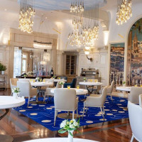 La Table De Pavie Saint Emilion inside