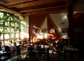 Pizza 66 -zavŘeno À l'intérieur