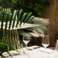 La Maison des Cariatides drink