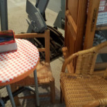 Les Tables De La Gare À l'intérieur