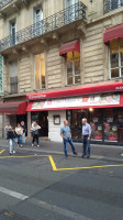 Chez Jean Mi outside