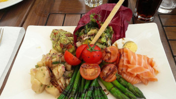 Vegaluna food