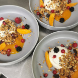 Une Table à Deux Comida