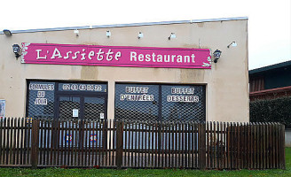 L'assiette outside