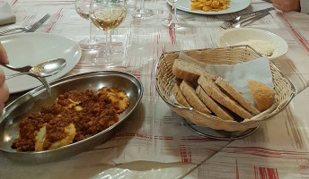 Le Colombier food