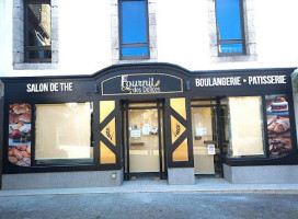 Boulangerie Guillerm outside