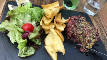 Les Negociants food