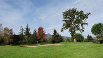 Le Golf outside