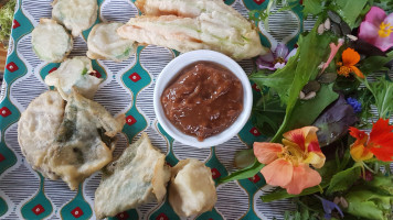 Sous le Chene food