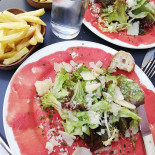 Clocher Du Village Comida