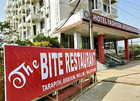 L'auberge Du Cours Exterior