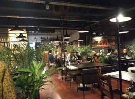 Hotel Jalabert inside