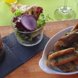 L'estanquet Lit Et Mixe Comida