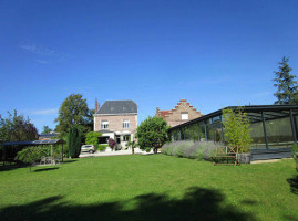 L'agartha outside