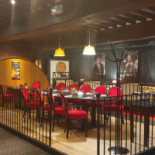 Taverne Karlsbraeu Bonsecours inside