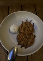Le 19 Dijon food