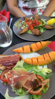 Le Lagon Bleu food