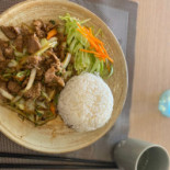 Le Chalet Du Lac food