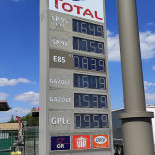 Autogrill Aire De Beaune Merceuil A6 Exterior