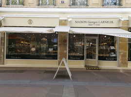 Larnicol outside