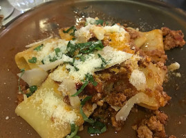 Le Comptoir des Petits Champs food