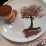 Le Pied Dans Le Plat Drink