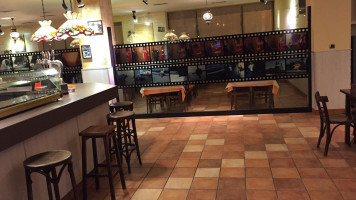 Royal Wok inside