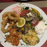 Domaine Pero Longo Comida