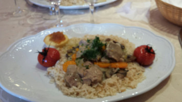 Aux Ajoncs D Or Nourriture