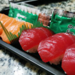 Pizza Loreggia Pouzols Minervois Drink