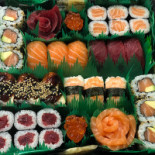 Pizza Loreggia Pouzols Minervois Food