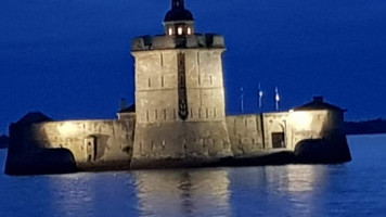 Brasserie Du Port Le Bordeaux outside