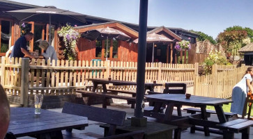 The Rising Sun Extérieur