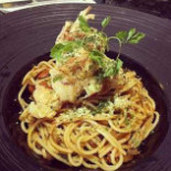 Délices Pizza Aubevoye Comida