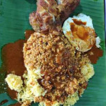 Le V, Ars En RÉ Comida