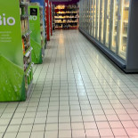 Carrefour Contact Exterior