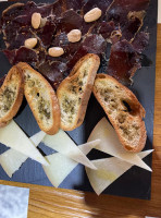 Le Bistrot De La Potinière food