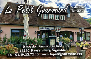 Le Petit Gourmand outside
