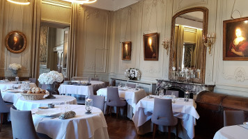 Chateau de la Commanderie Dentro