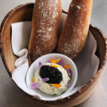 Cocotte Et Sa Cour food