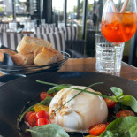 Maison Anamour Comida