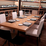 L'enoteca Andorra À l'intérieur