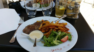 Brasserie Les Amis food