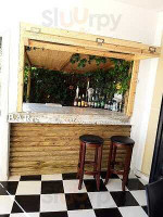 Café Bourgeois inside