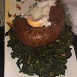 La Baie D'along Nourriture