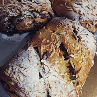 Café Bourgeois food